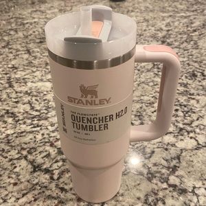 Stanley ROSE QUARTZ Flowstate Quencher H2O Tumbler 30oz NWT